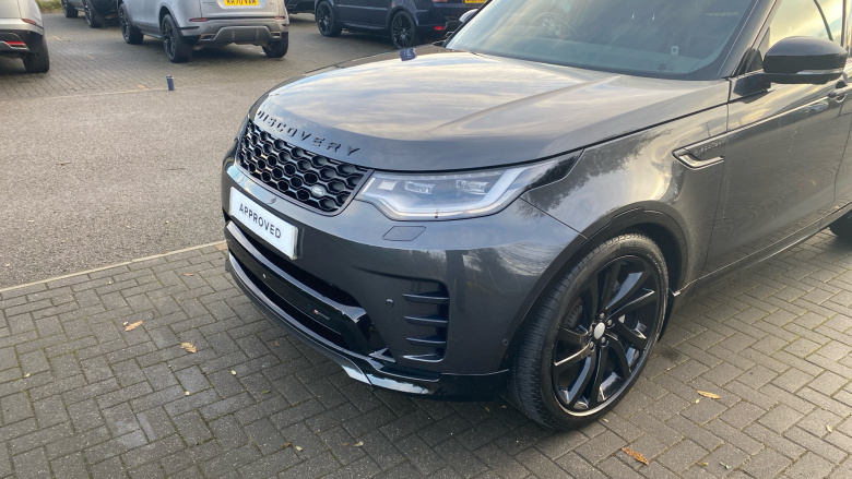 Land Rover Discovery Diesel 3.0 D300 R-Dynamic SE Commercial Auto